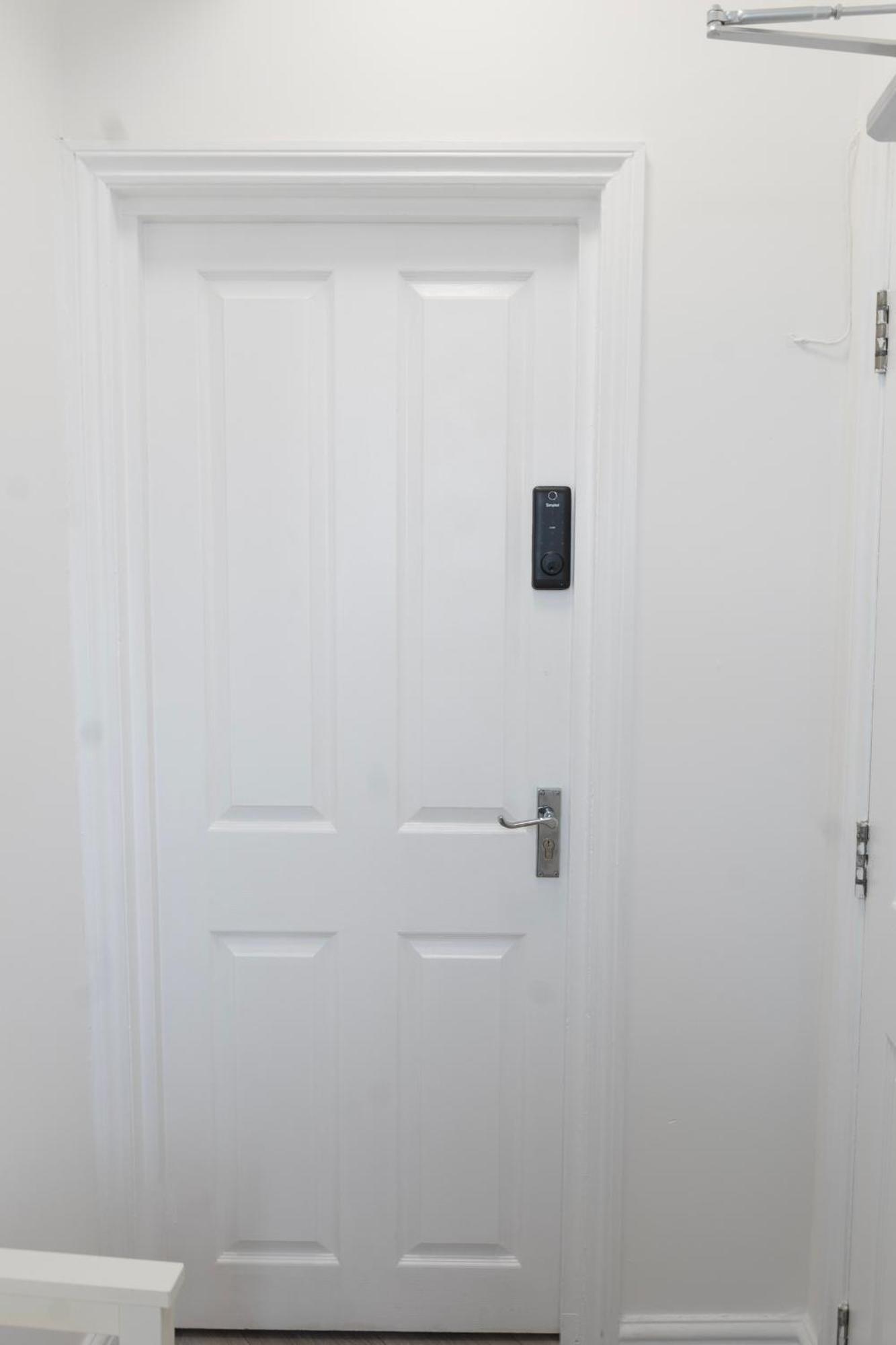 5C- Stylish Urban Retreat - Spacious 2 Bed Flat Londres Extérieur photo