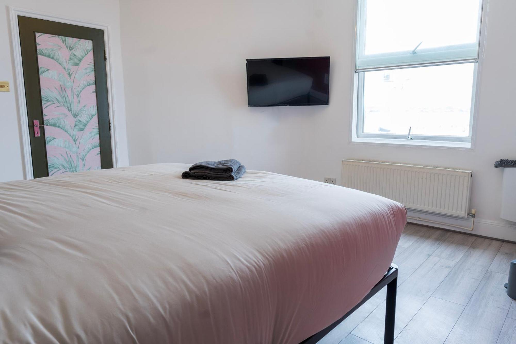 5C- Stylish Urban Retreat - Spacious 2 Bed Flat Londres Extérieur photo