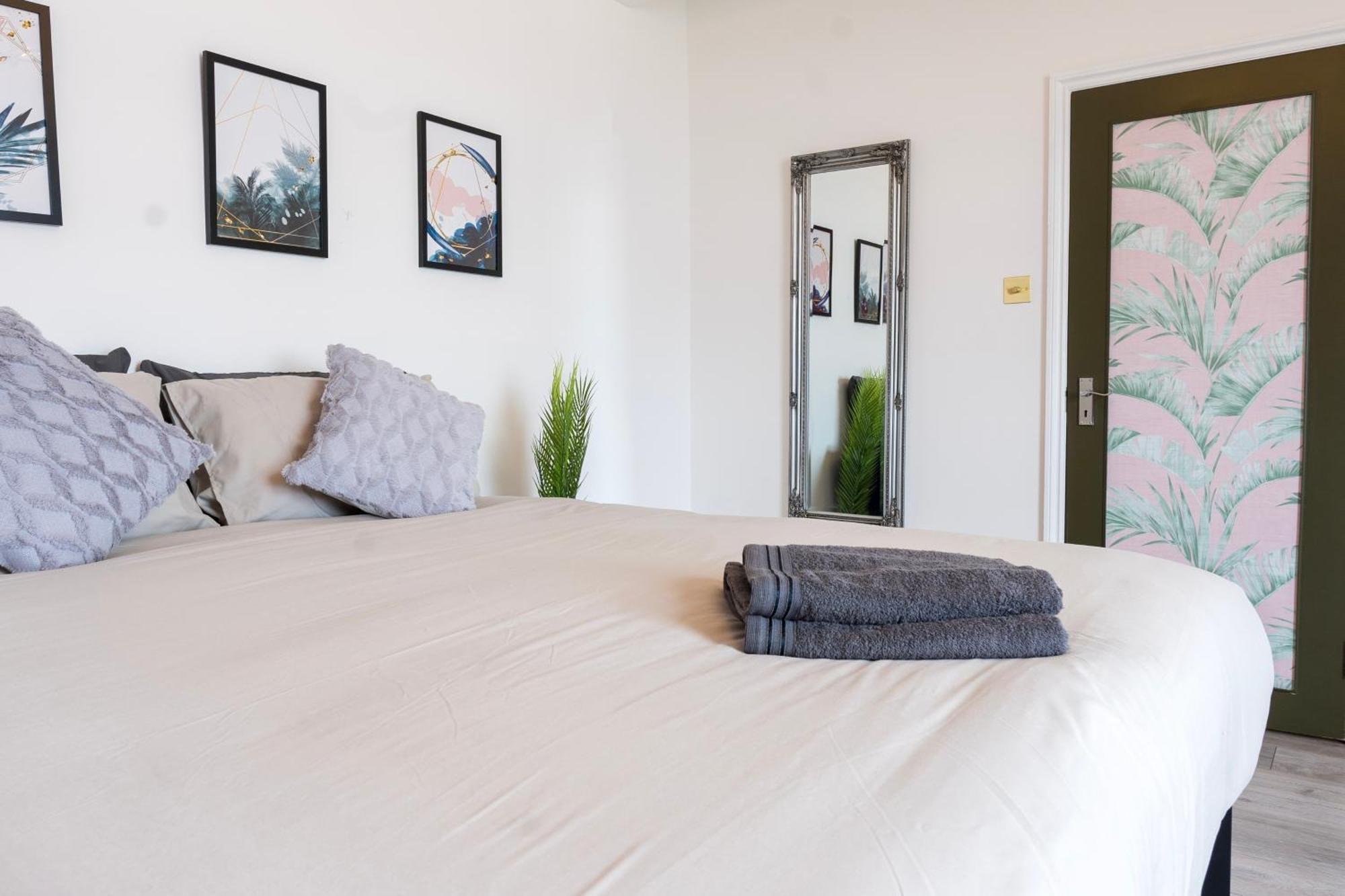 5C- Stylish Urban Retreat - Spacious 2 Bed Flat Londres Extérieur photo