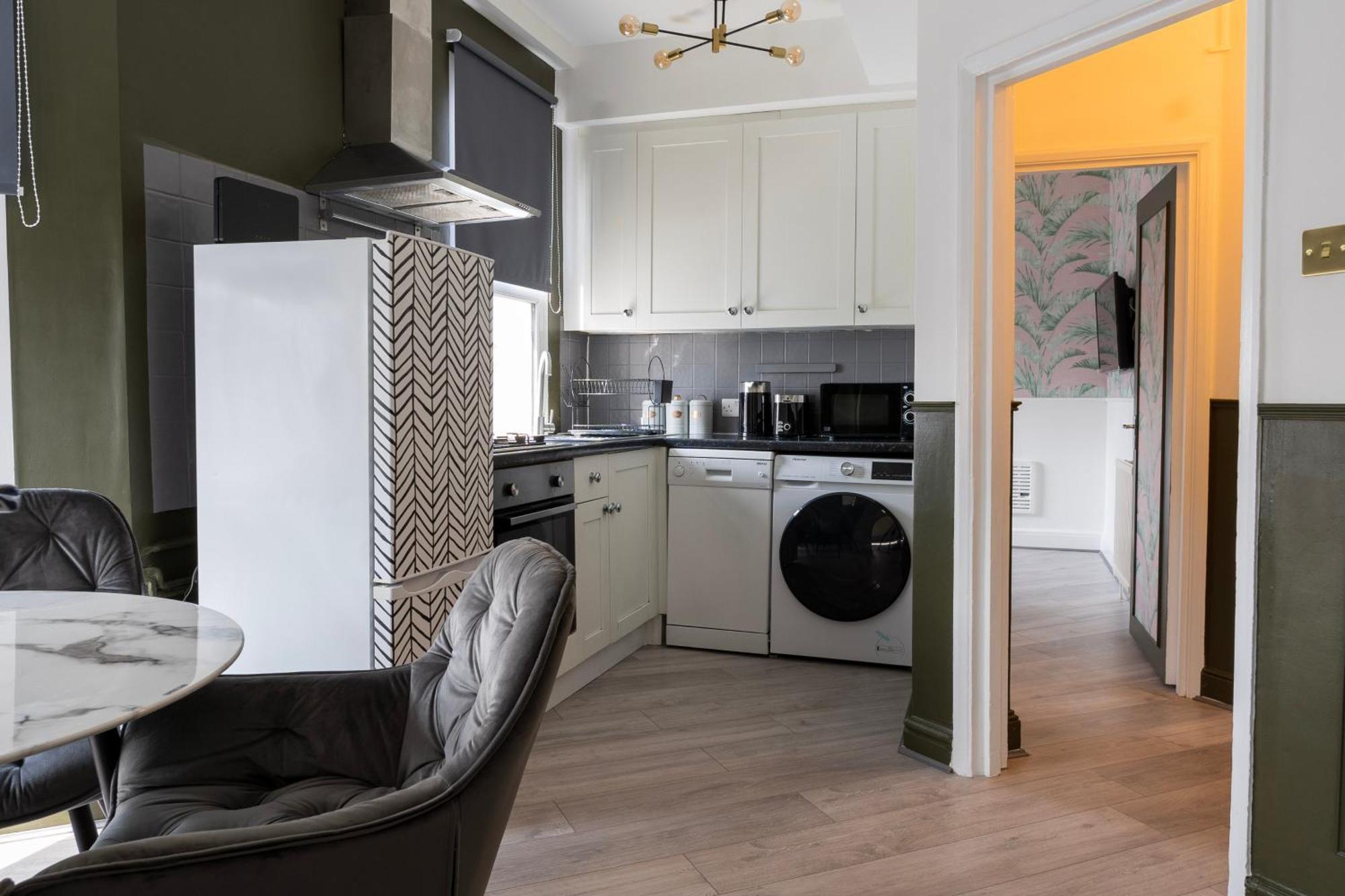 5C- Stylish Urban Retreat - Spacious 2 Bed Flat Londres Extérieur photo
