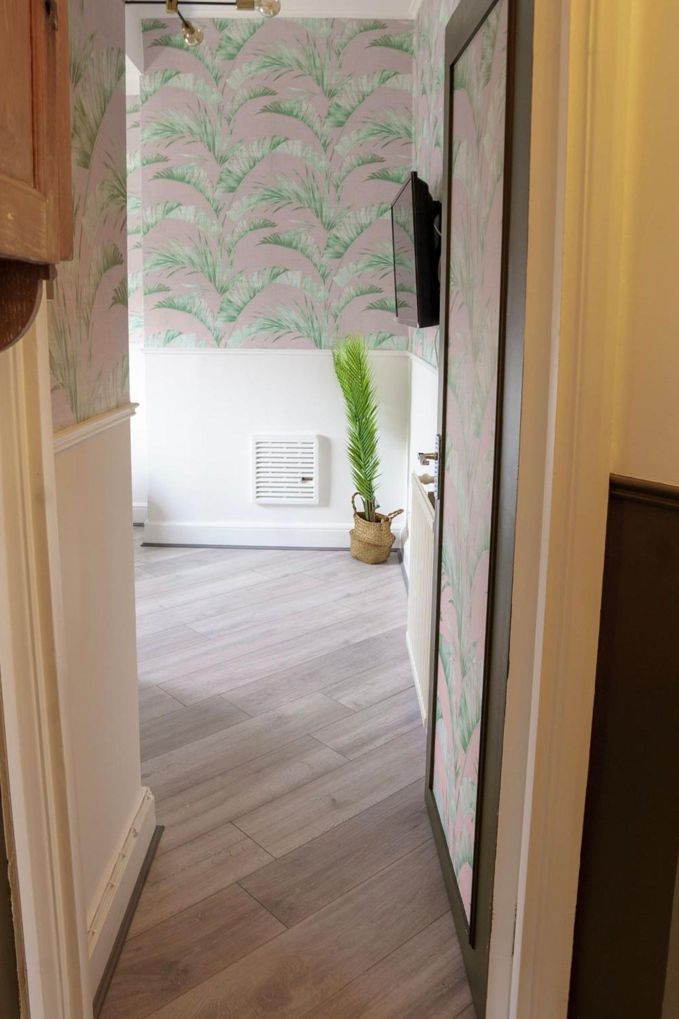 5C- Stylish Urban Retreat - Spacious 2 Bed Flat Londres Extérieur photo