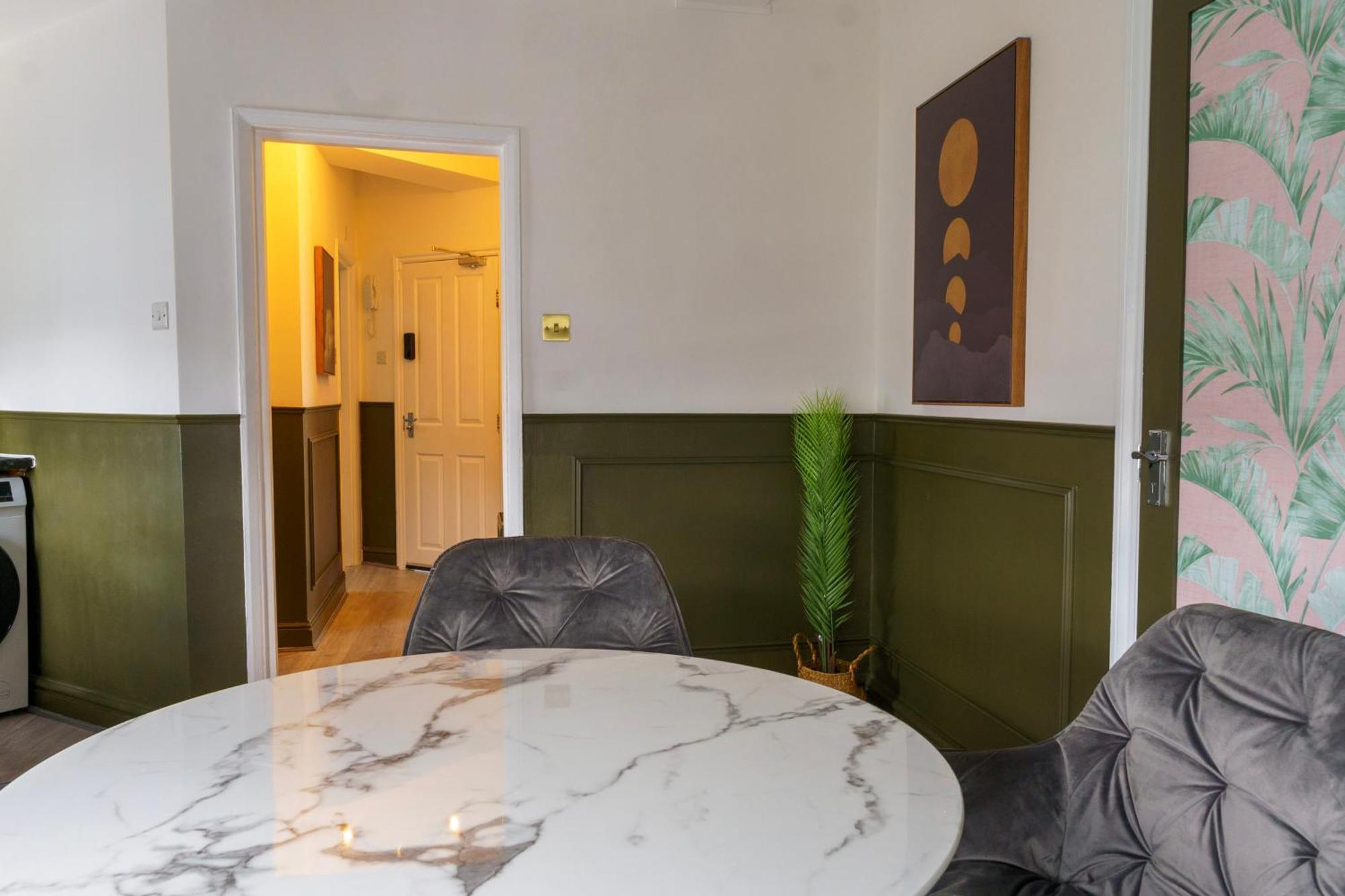 5C- Stylish Urban Retreat - Spacious 2 Bed Flat Londres Extérieur photo